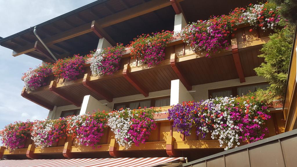 Hotel Gasthof Mitteregger - Beste Lage In Kaprun Exterior photo