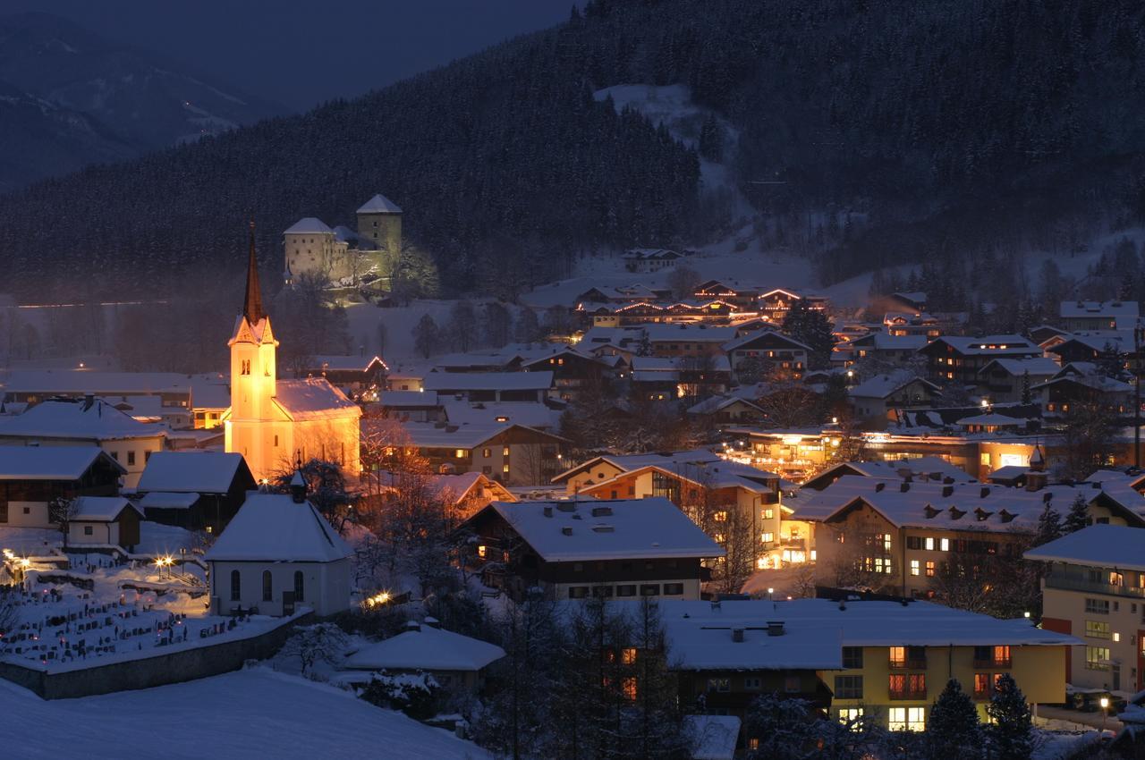 Hotel Gasthof Mitteregger - Beste Lage In Kaprun Exterior photo